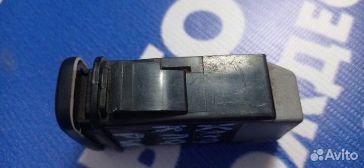 Кнопка птф Kia Clarus седан T8D 1999