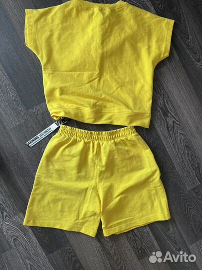 Костюм двойка с шортами