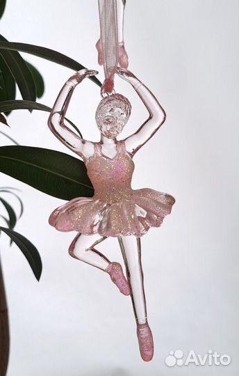 Елочные игрушки акрил