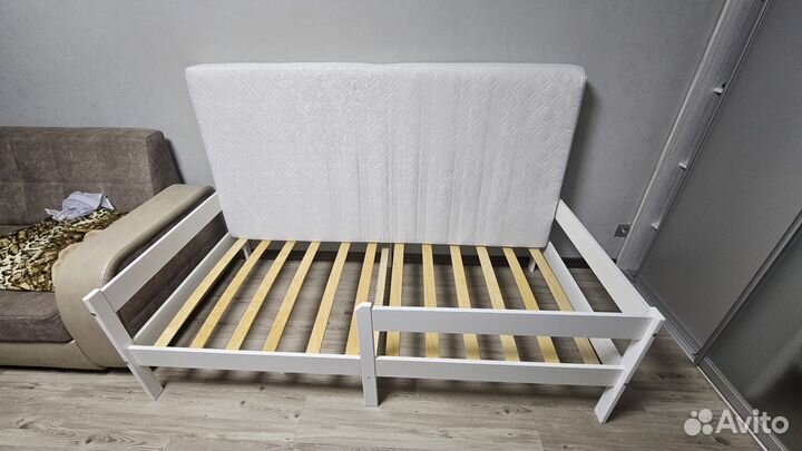 Кроватка детская