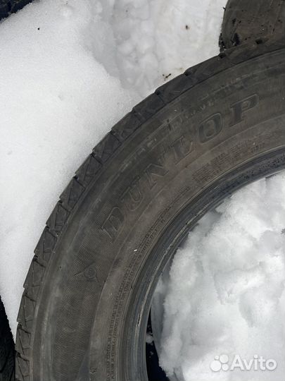 Dunlop SP Winter Maxx WM01 215/65 R16
