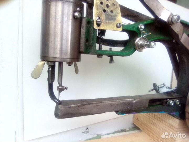 Швейная машинка для ремонта обуви