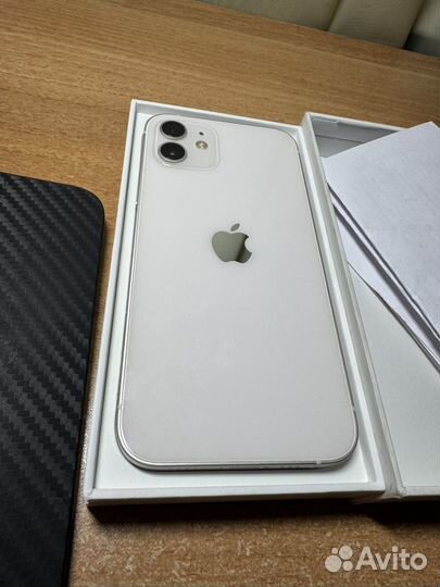 iPhone 12, 64 ГБ