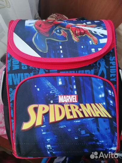 Школьный рюкзак