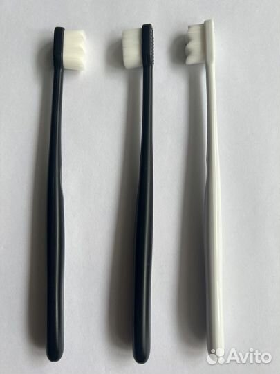 Зубные щетки нового поколения 3 шт