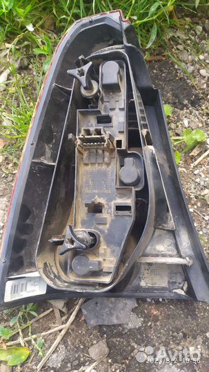 Задняя правая фара на Renault Logan