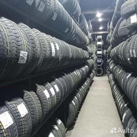 Pirelli P Zero PZ4 255/40 R21 102V