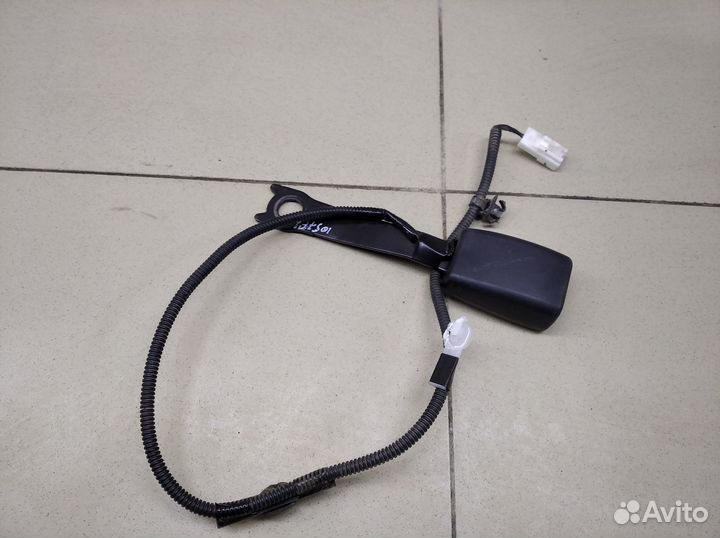 Ответная часть ремня безопасности RAV 4 2013