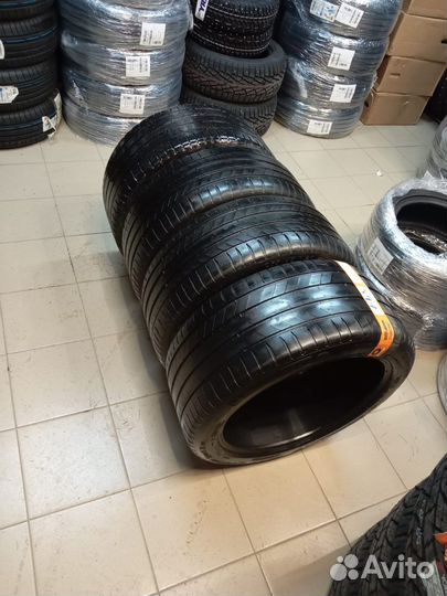 Michelin Latitude Sport 3 265/45 R20 и 295/40 R20 106Y