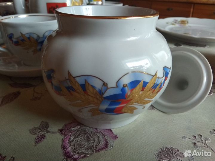 Чайный сервиз Дулево. Российская геральдика. Новый