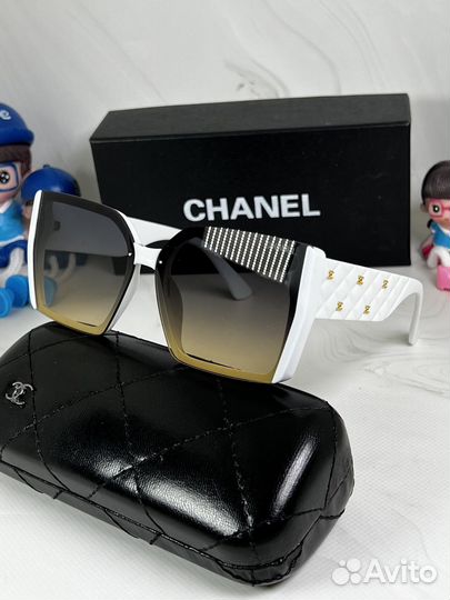 Солнцезащитные очки женские