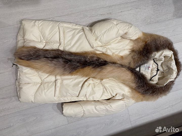 Пуховик с мнхом лисы
