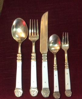 Столовые наборы (цена за то что на фото)