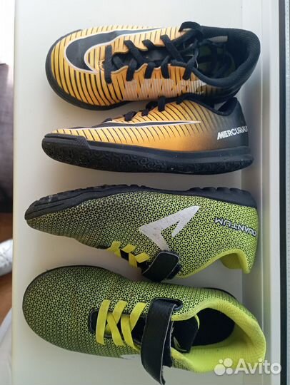 Футбольные бутсы nike детские