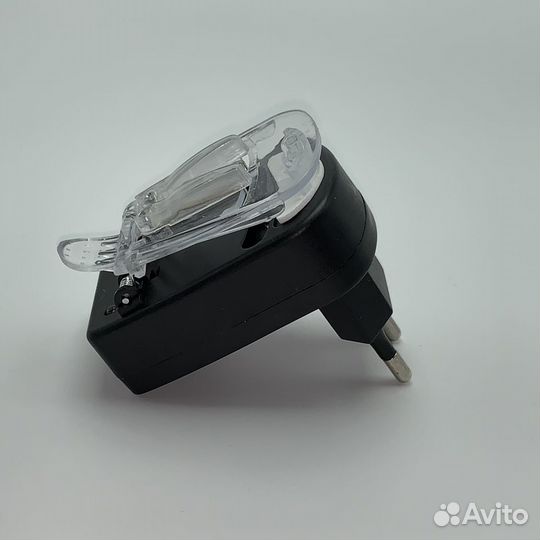 Сетевое зарядное устройство Универсальное Лягушка