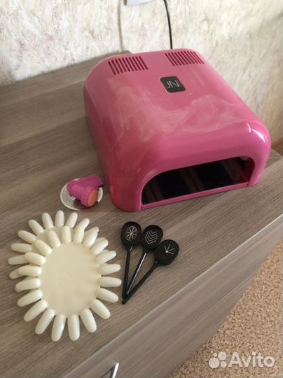 Уф лампа для ногтей и аппарат для маникюра