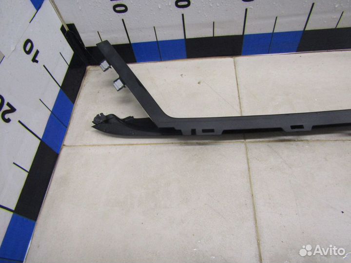 Накладка (кузов внутри) Focus III 2011