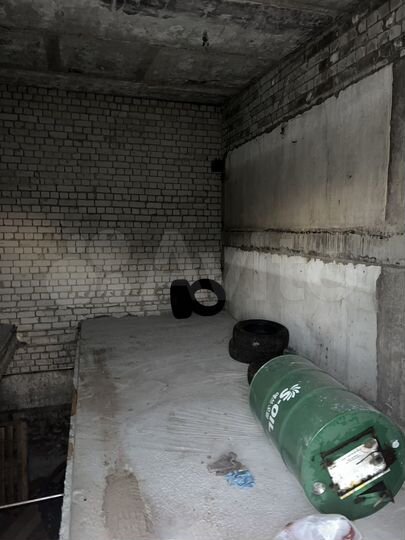 Гараж, > 30 м²