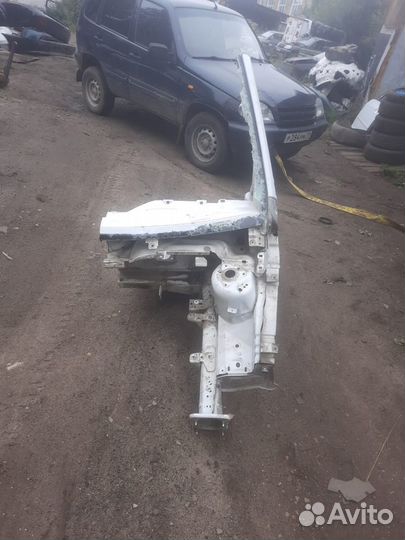 Лонжерон чашка Форд Фокус 2