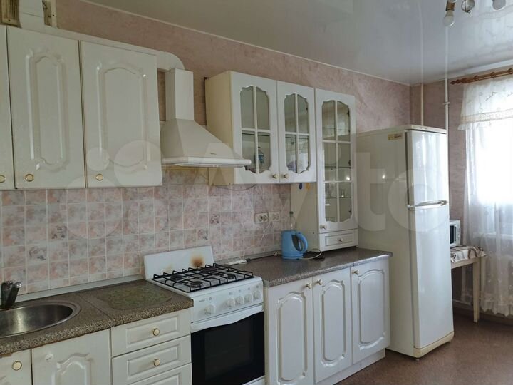 3-к. квартира, 105 м², 4/10 эт.