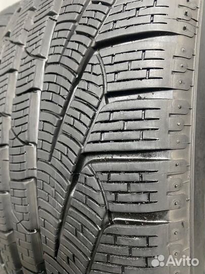 Pirelli Winter Sottozero 240 Serie II 245/40 R20