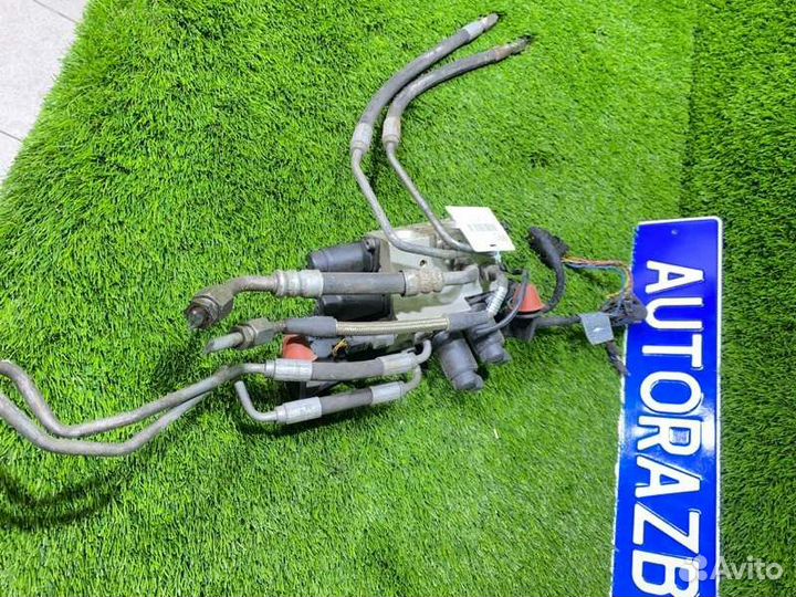 Блок клапанов гидроподвески передний Bmw 7 E65 N62