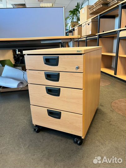 Тумбочка офисная kinnarps