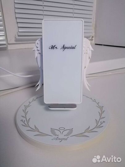 Беспроводная зарядка Angel