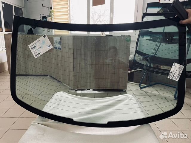 Заднее стекло hyundai solaris 4D SED 2010- стекло