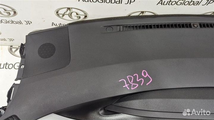 Торпедо Toyota Prius