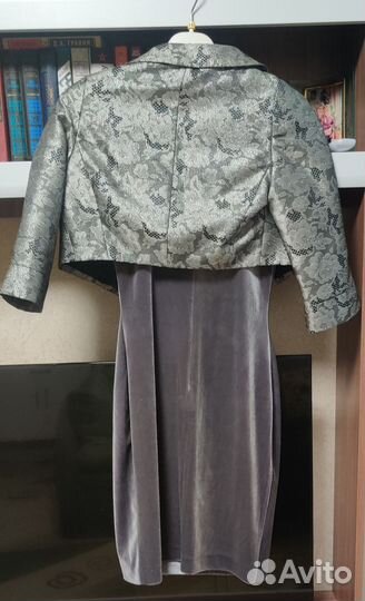 Праздничное платье с накидкой