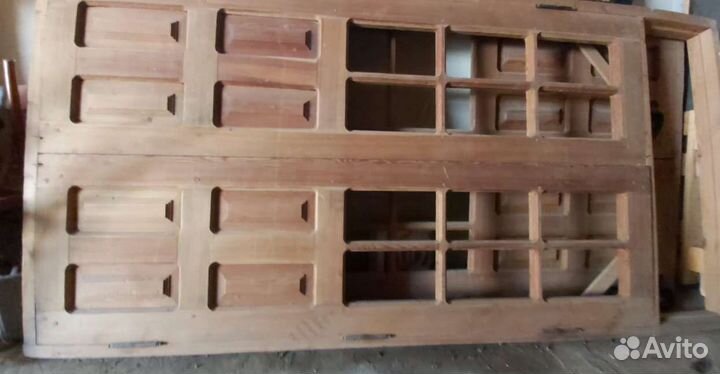 Дверь деревянная двухстворчатая