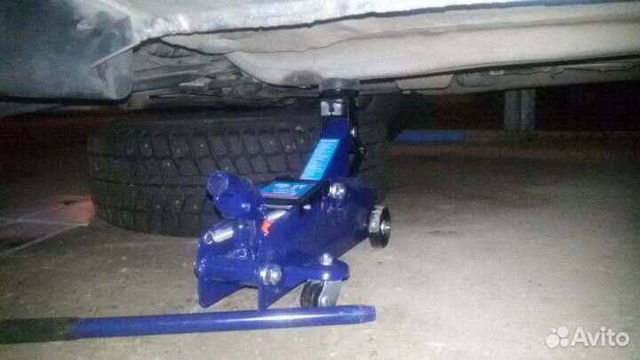 Домкрат авто вираж