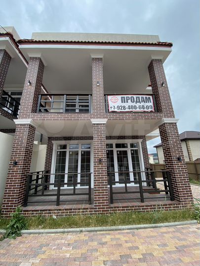 Дом 300 м² на участке 3,2 сот.