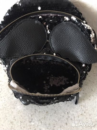 Рюкзак детский с паетками чёрный