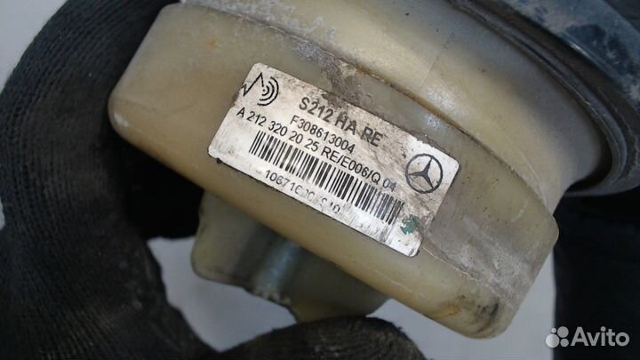 Пневмоподушка Mercedes E W212, 2011