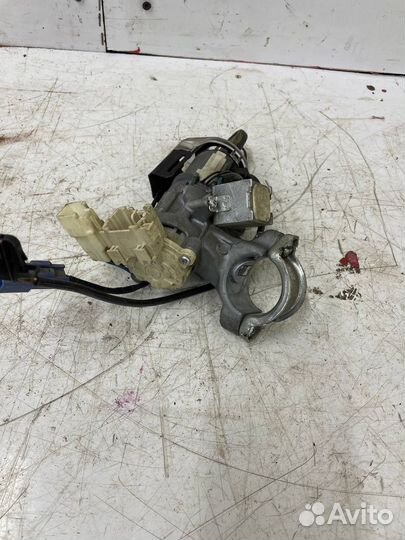 Замок зажигания Chery Fora A21