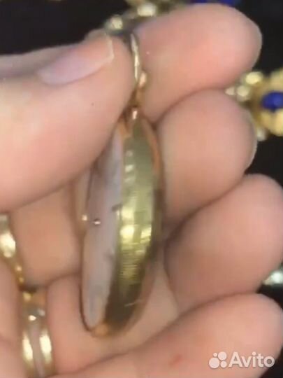 Золотые старинные карманные часы