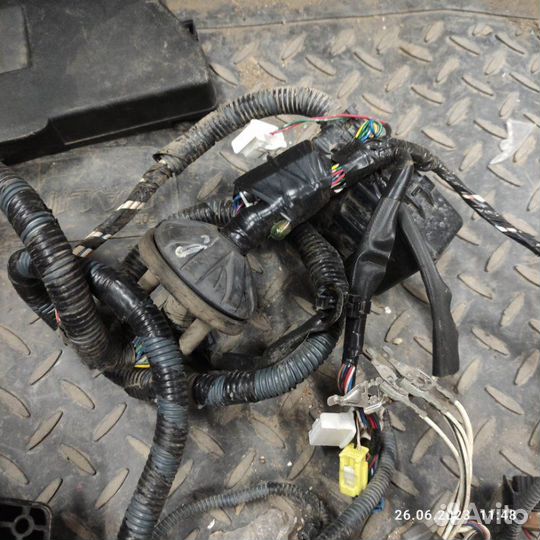 Коса двс Toyota Corolla 151 1ZR 2011