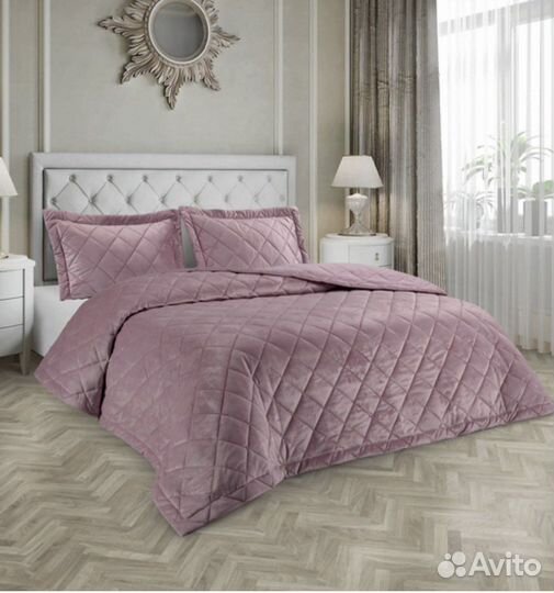 Велюровое покрывало с наволочками