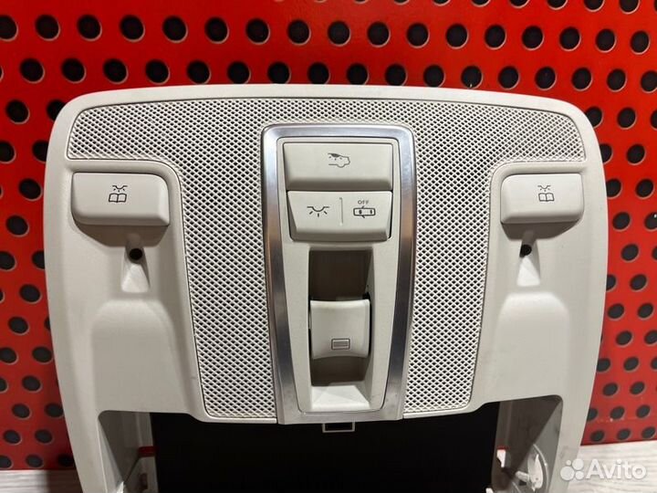 Плафон подсветки салона Mercedes-Benz Gle W292