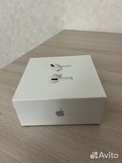Продам AirPods pro (реплика) новые