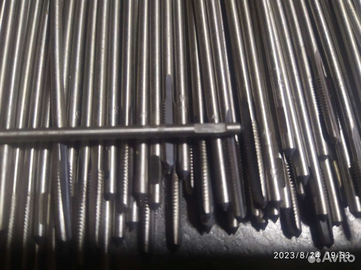 Метчики м4 машинные