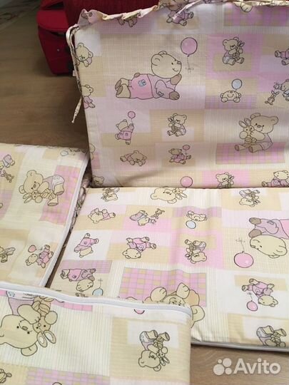 Бортики в детскую кроватку