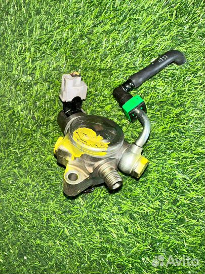 Топливный насос Mazda Axela