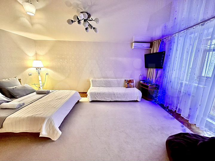 1-к. квартира, 42 м², 2/9 эт.