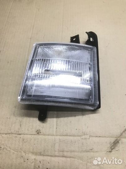 Габарит правый Mitsubishi Fuso FK61HH 6M61 2001