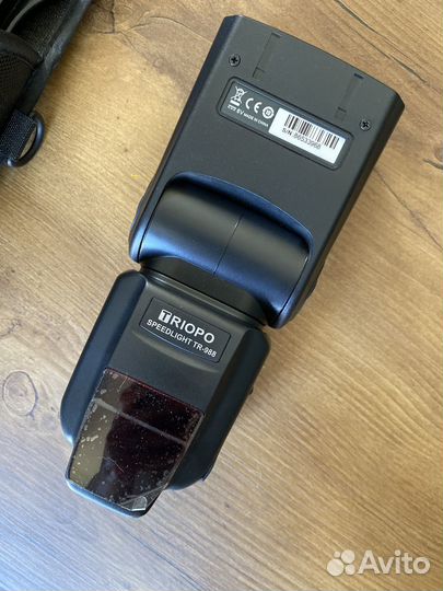 Вспышка камеры triopo TR-988 новая