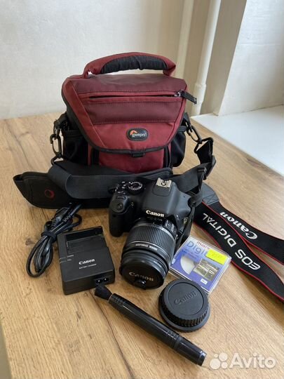 Зеркальный фотоаппарат canon 550d