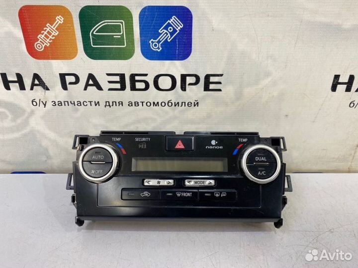 Панель управления климат-контролем Toyota Camry